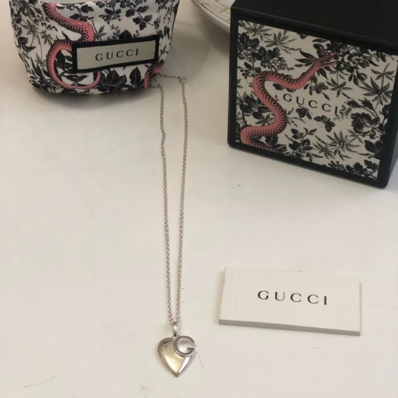 ! GUCCI G CHARLOTTE HEART NECKLACE and Charlotte Heart Charm G Silver B… - Picture 2 of 10